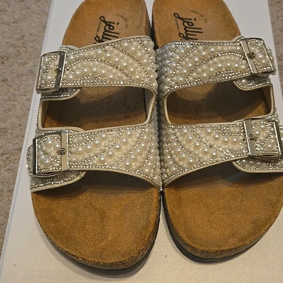 Jellypop Cream Pearl Buckle Sandals - Picture 6 of 6